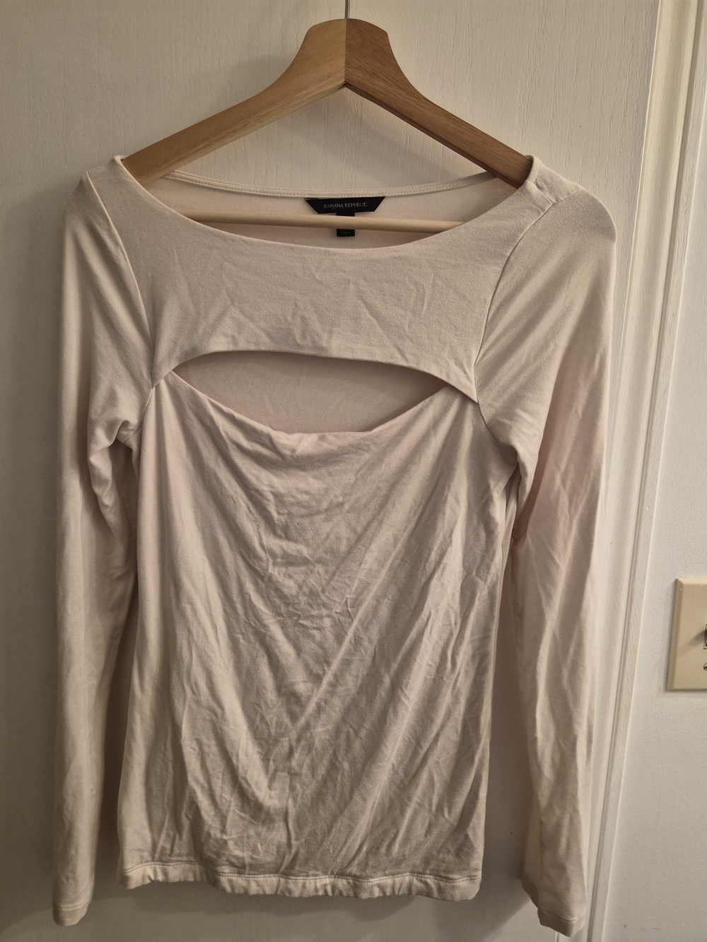 Banana Republic Cream Cutout Long-Sleeve Tee